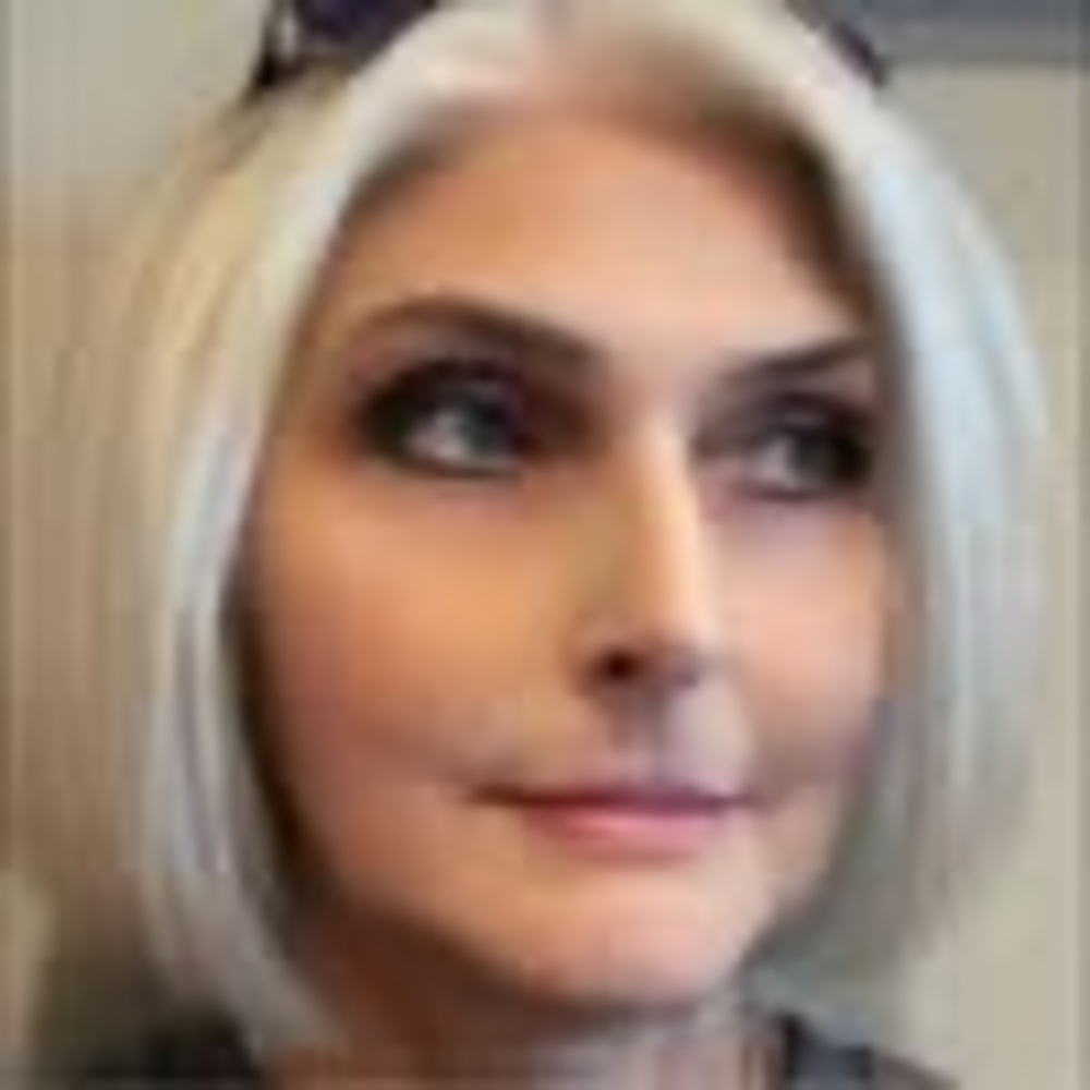 Meet your Posher, Denise